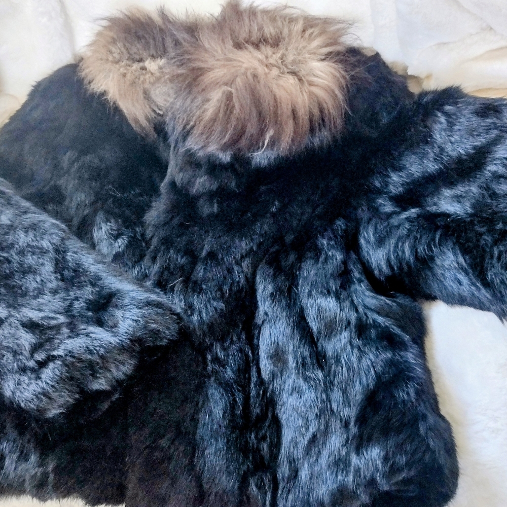 Luxurious REAL BLACK RABBIT & FOX TAIL COLLAR FUR JACKET- Size L - Unisex